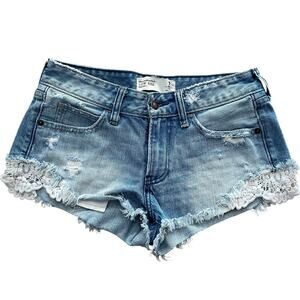 Abercrombie & Fitch Low Rise Short, Embroidered Crochet Edge, Size 2
